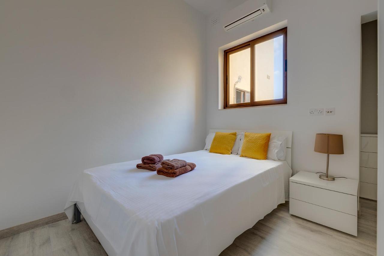 Modern Apartment In The Best Area Of Sliema Bagian luar foto