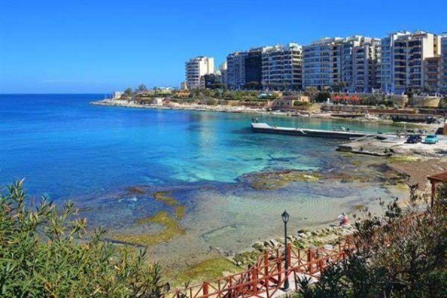 Modern Apartment In The Best Area Of Sliema Bagian luar foto
