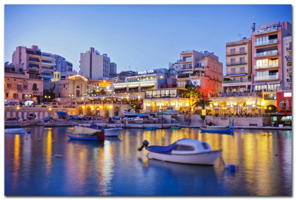 Modern Apartment In The Best Area Of Sliema Bagian luar foto