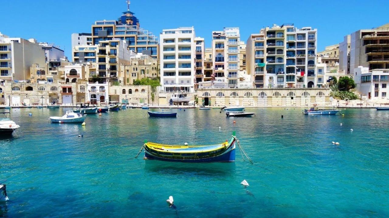 Modern Apartment In The Best Area Of Sliema Bagian luar foto